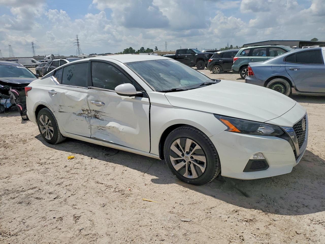 2022 NISSAN ALTIMA S — снимка 4
