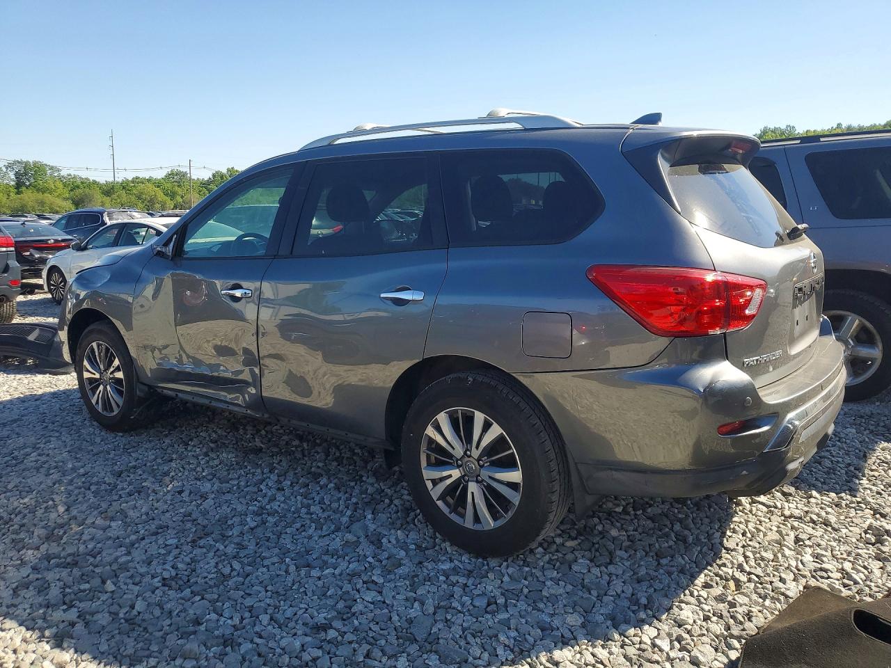 2019 NISSAN PATHFINDER S — снимка 2