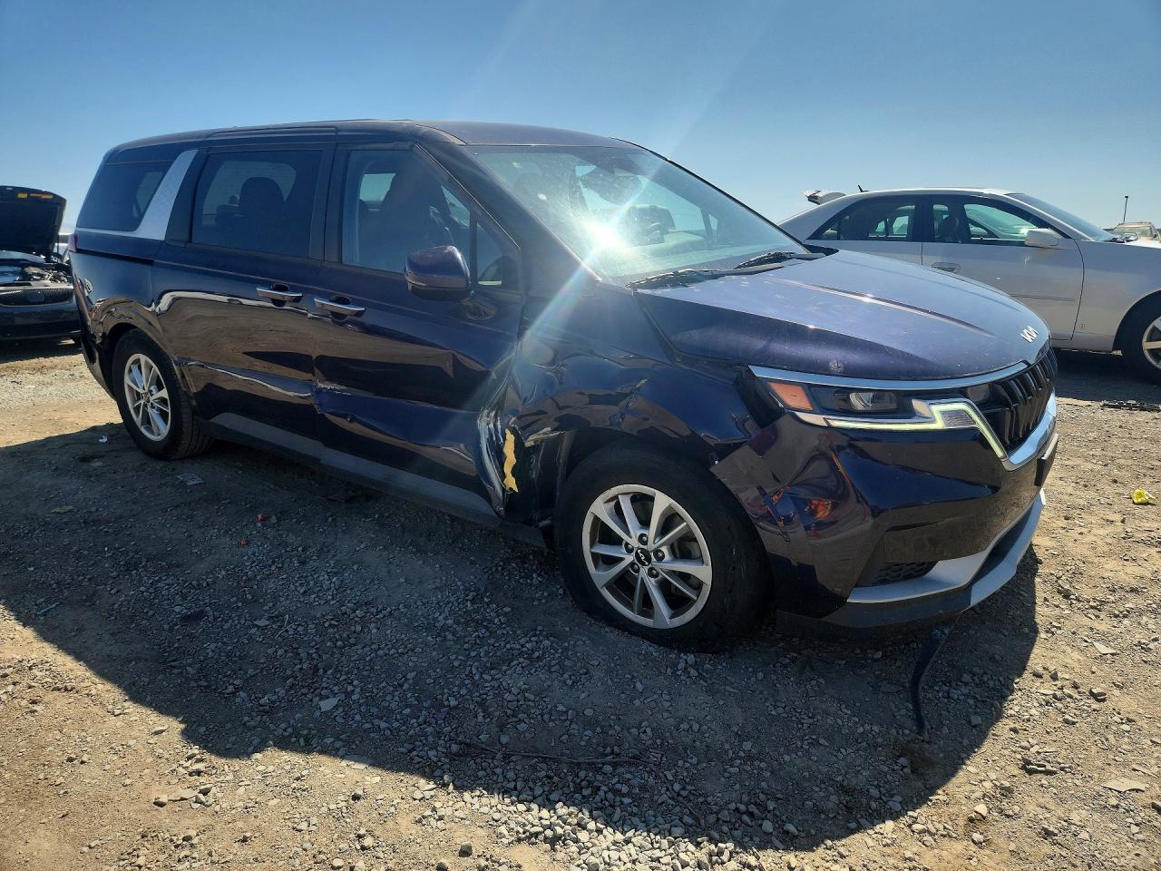 2022 KIA CARNIVAL LX — снимка 4