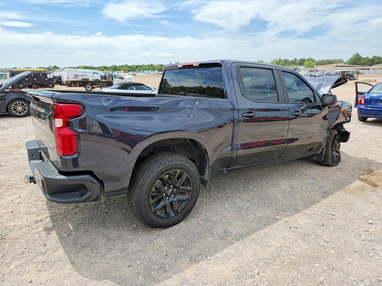 2024 CHEVROLET SILVERADO K1500 RST — снимка 3