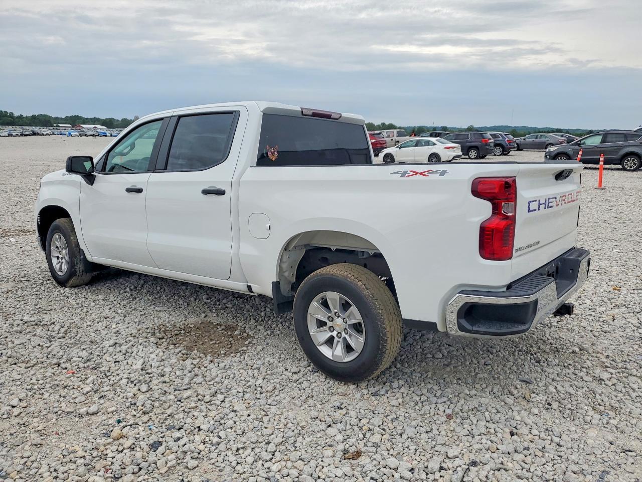2023 CHEVROLET SILVERADO K1500 — снимка 2