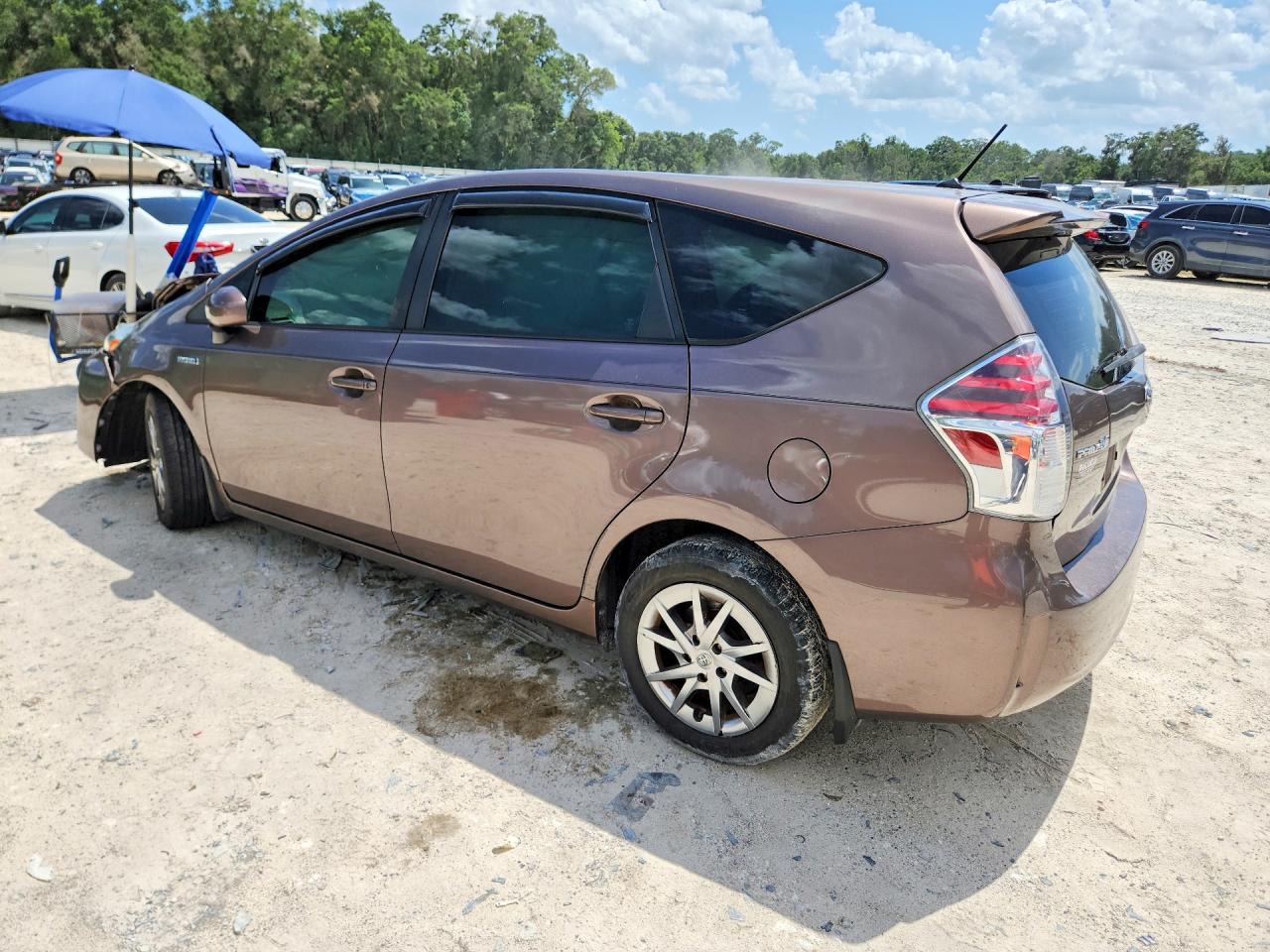 2017 TOYOTA PRIUS V TWO — снимка 2