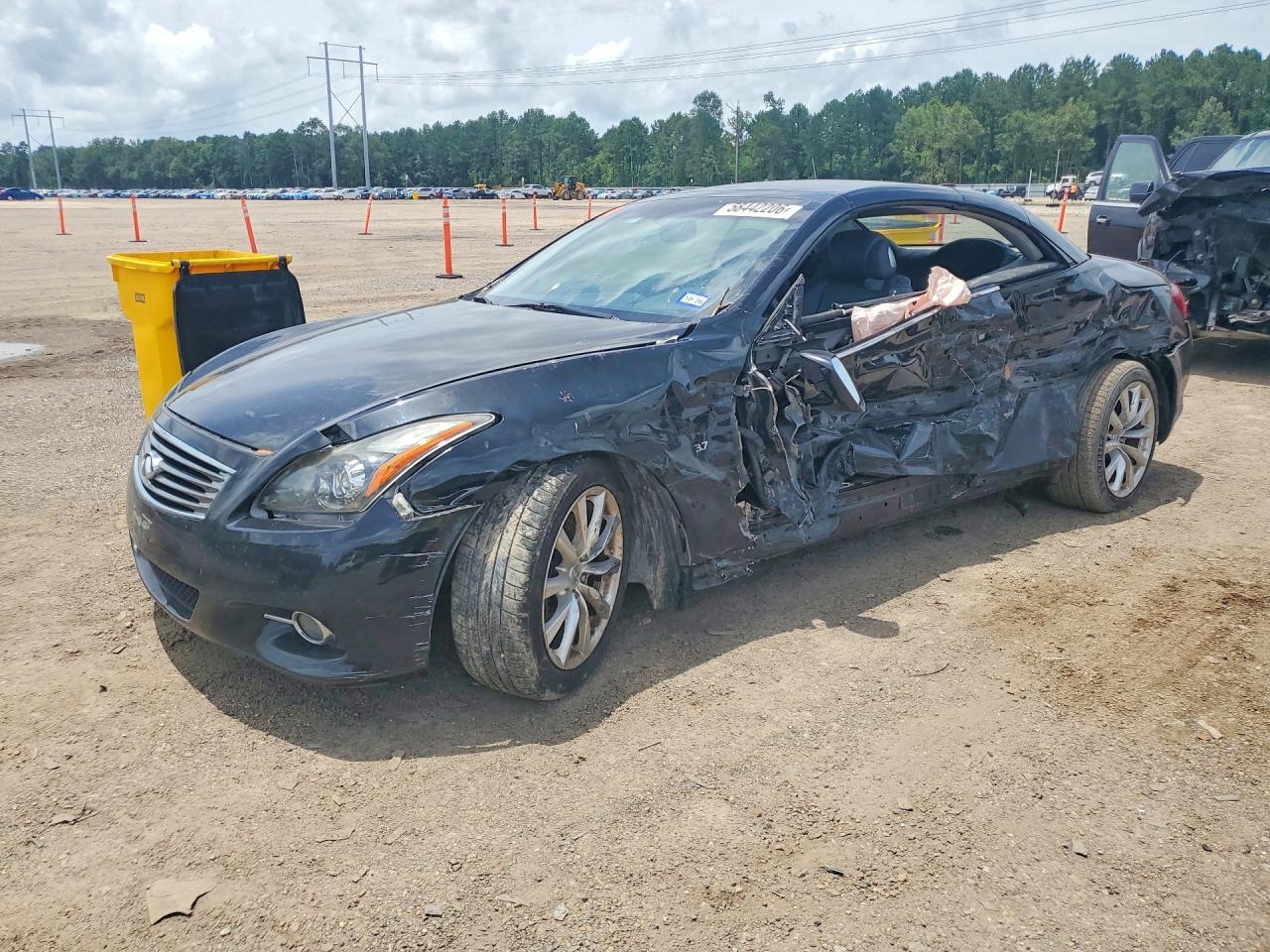 2015 INFINITI Q60 CONVERTIBLE BASE