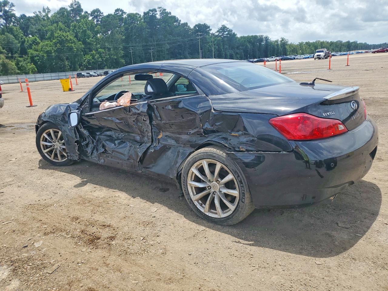 2015 INFINITI Q60 CONVERTIBLE BASE — снимка 2