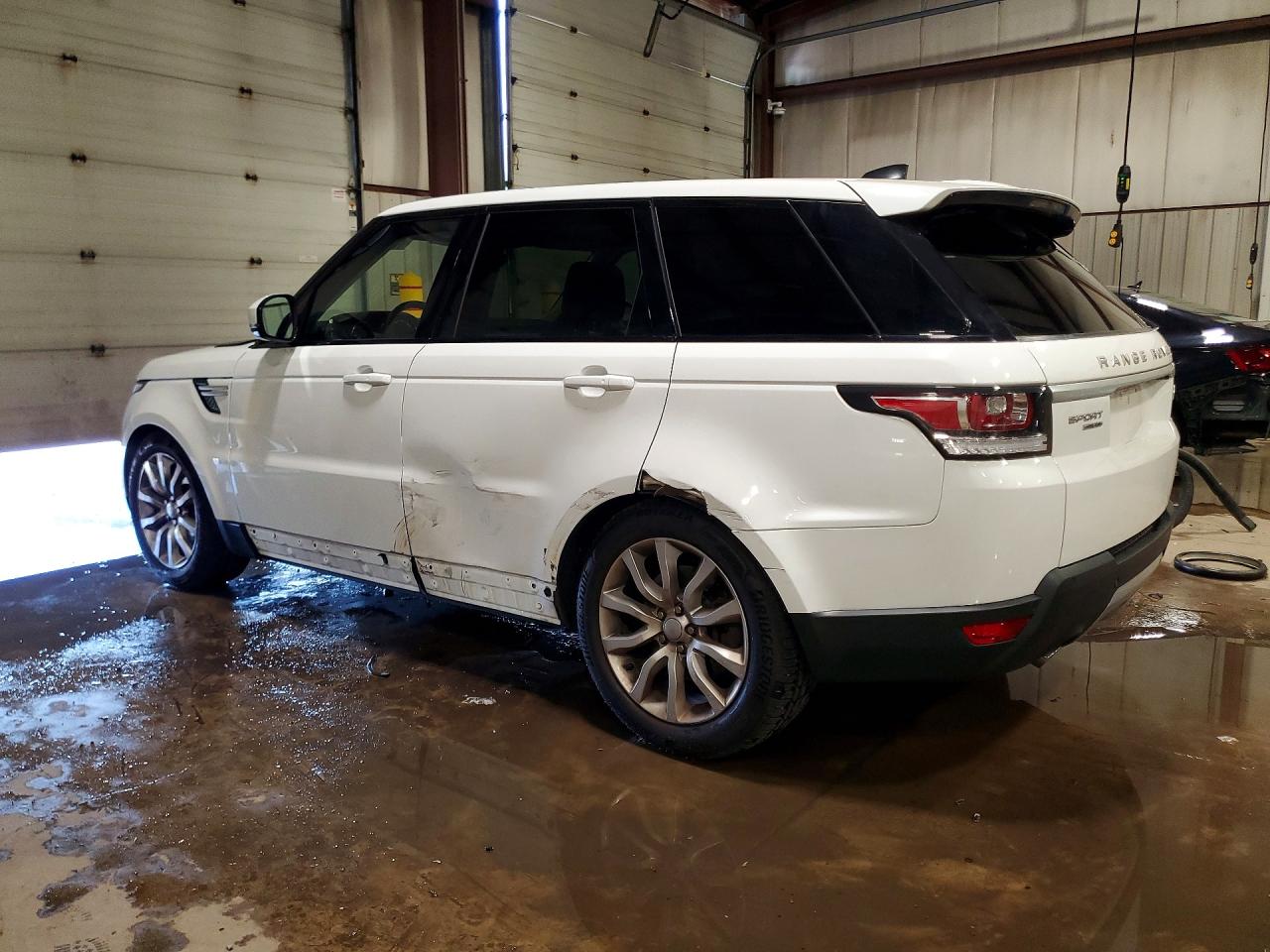 2017 LAND ROVER RANGE ROVER SPORT HSE — снимка 2