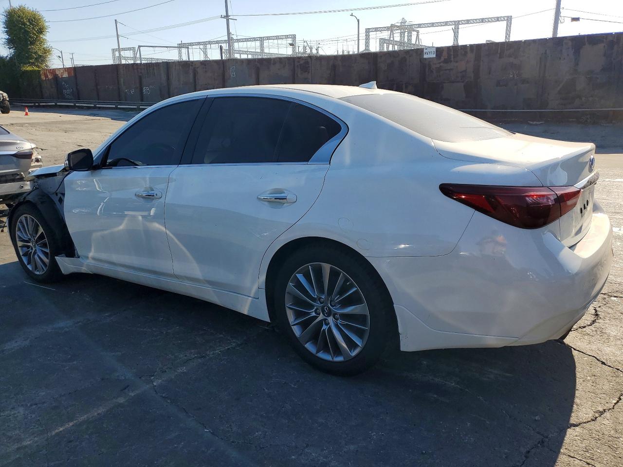 2018 INFINITI Q50 2.0T LUXE — снимка 2