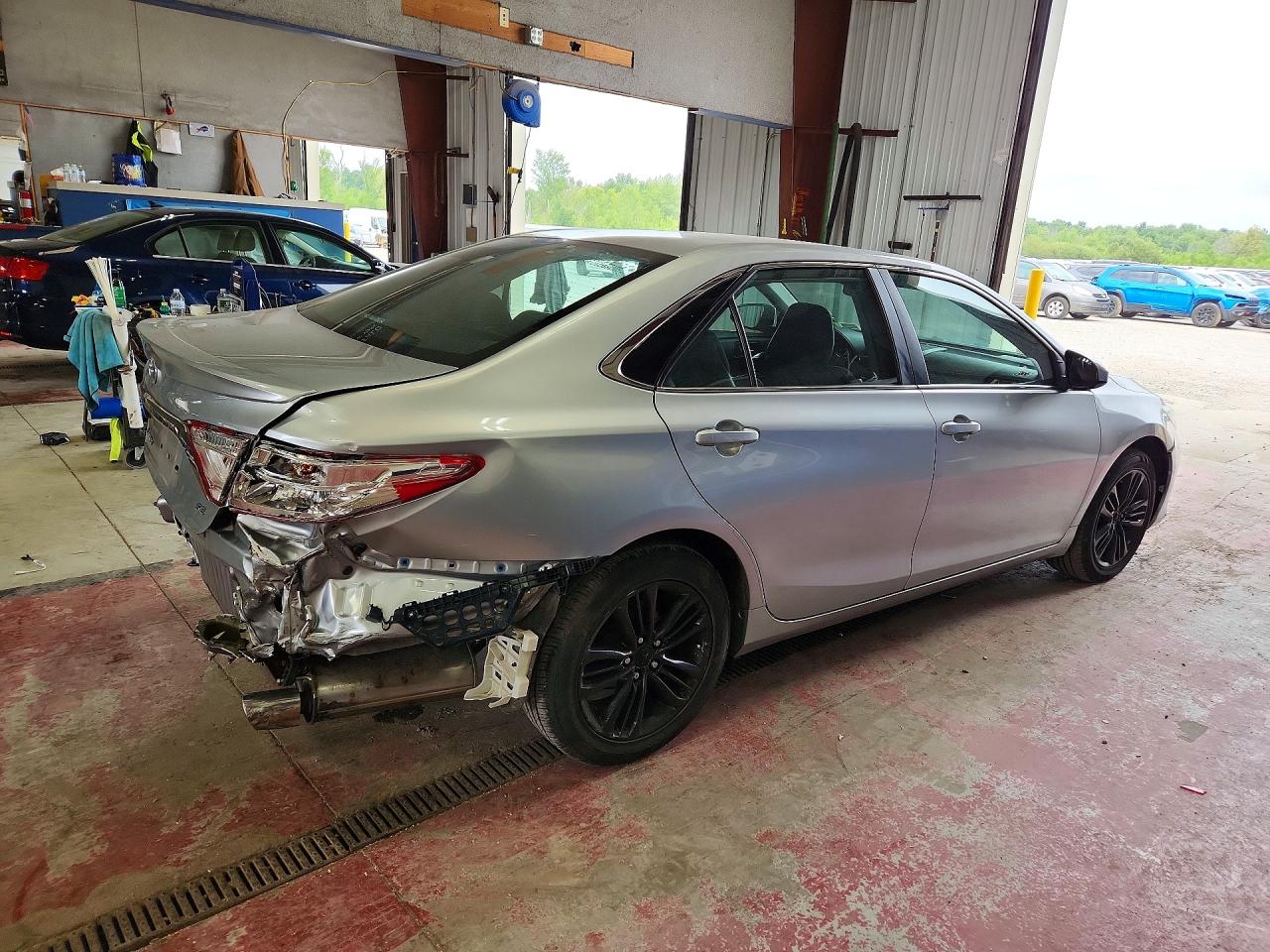 2017 TOYOTA CAMRY SE — снимка 3