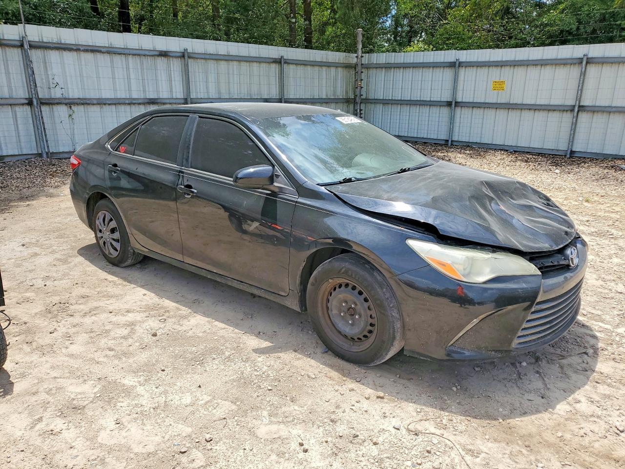 2015 TOYOTA CAMRY LE — снимка 4