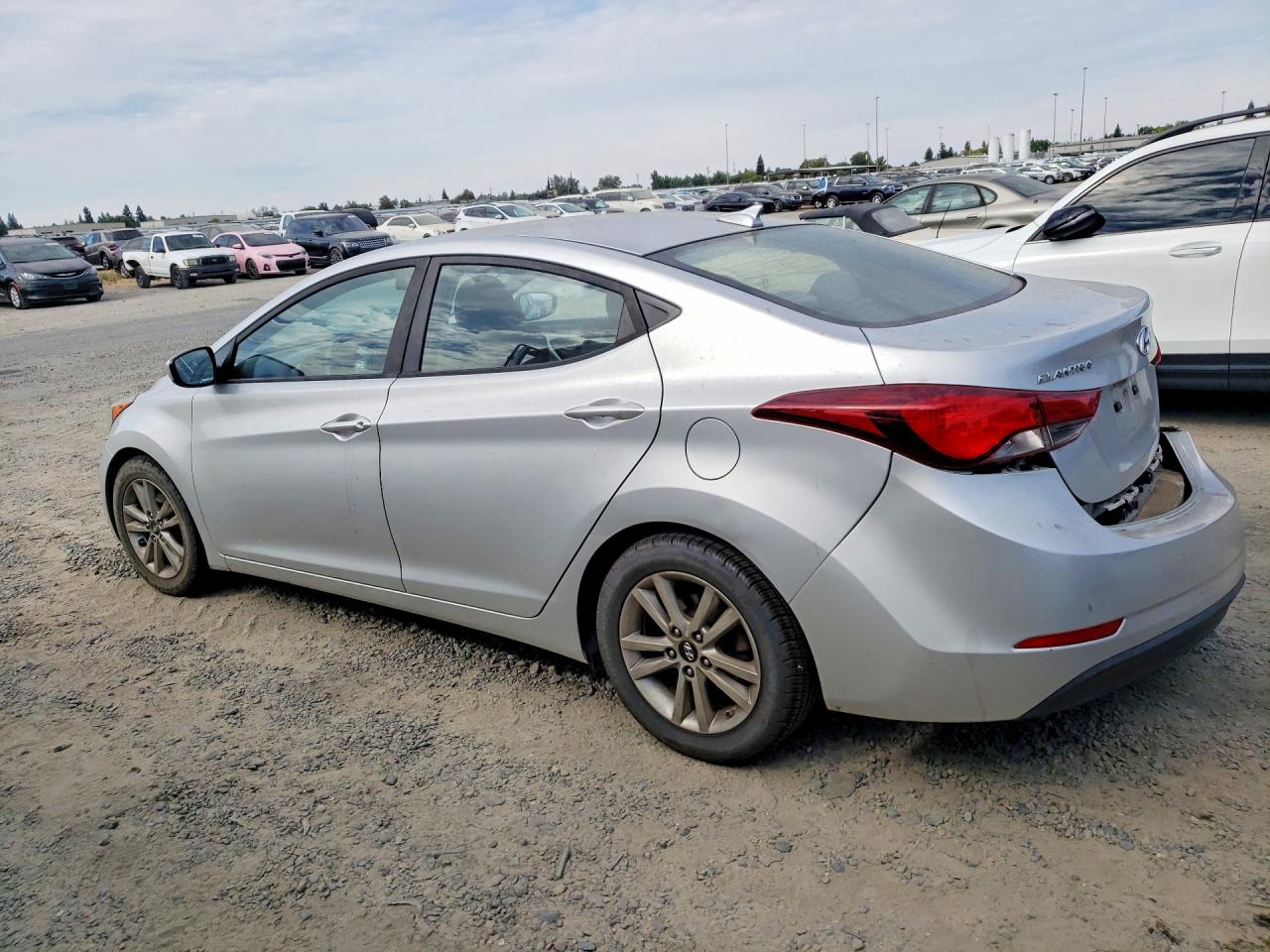 2016 HYUNDAI ELANTRA SE — снимка 2