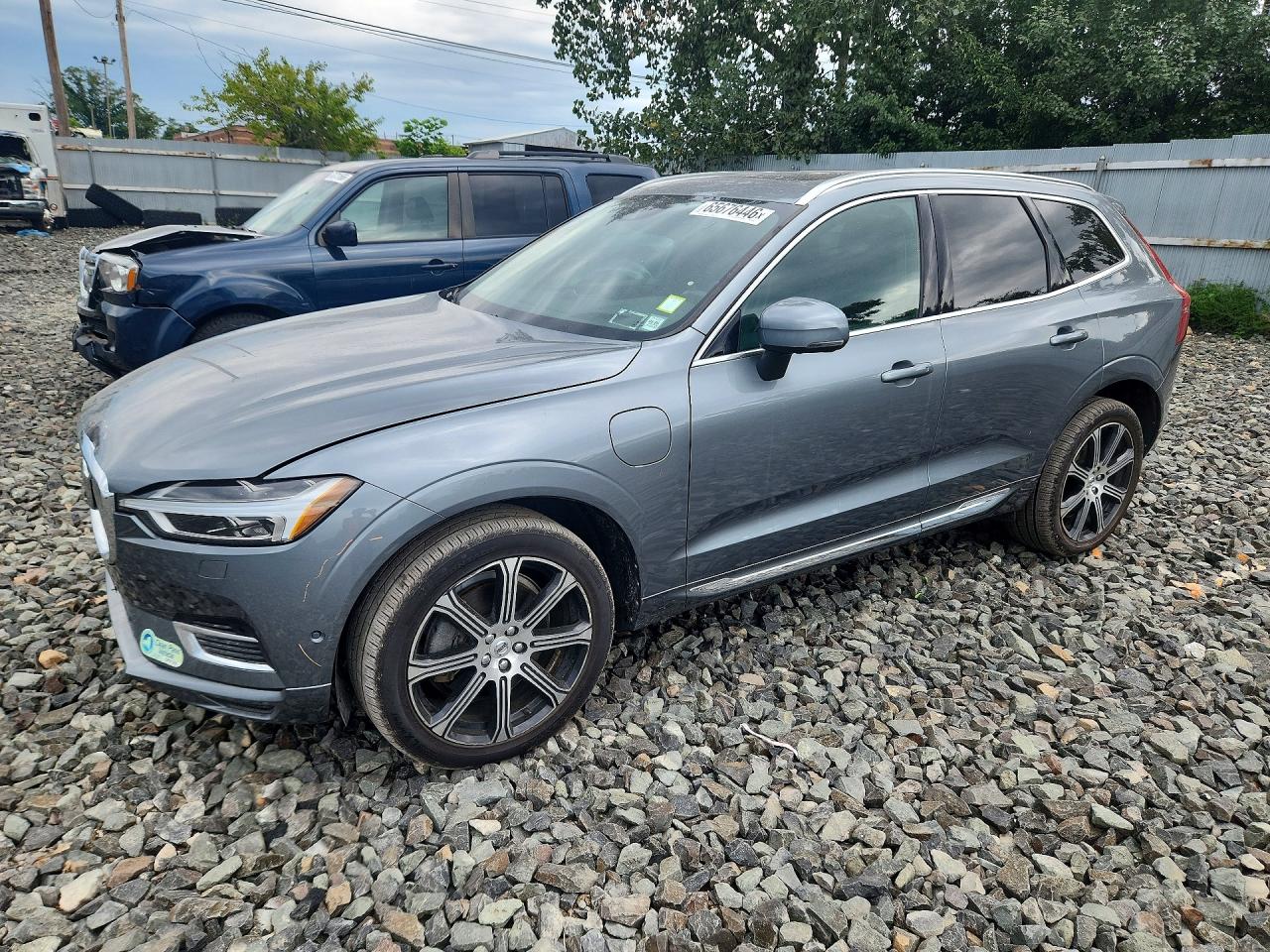 2018 VOLVO XC60 T8 INSCRIPTION