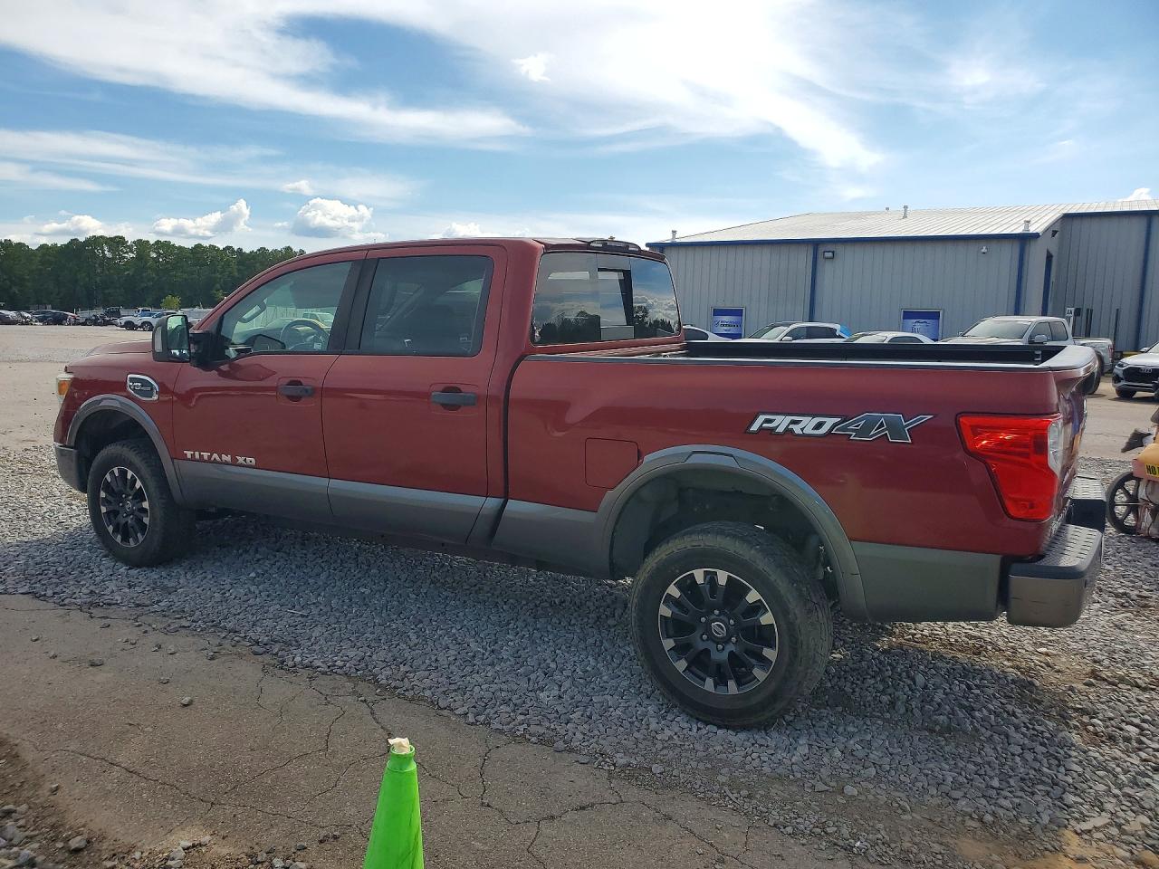 2016 NISSAN TITAN XD PRO-4X — снимка 2