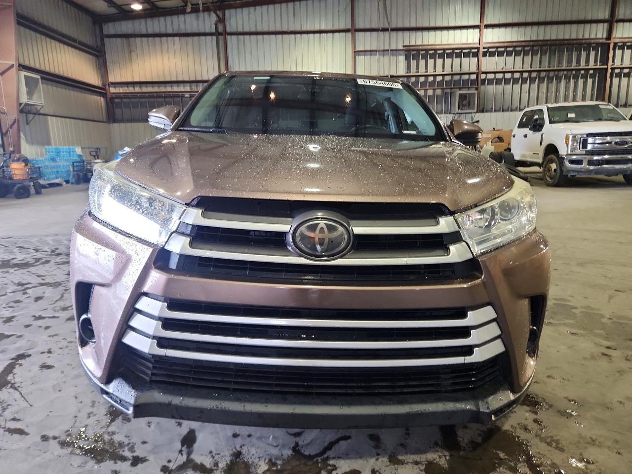 2018 TOYOTA HIGHLANDER LE — снимка 5