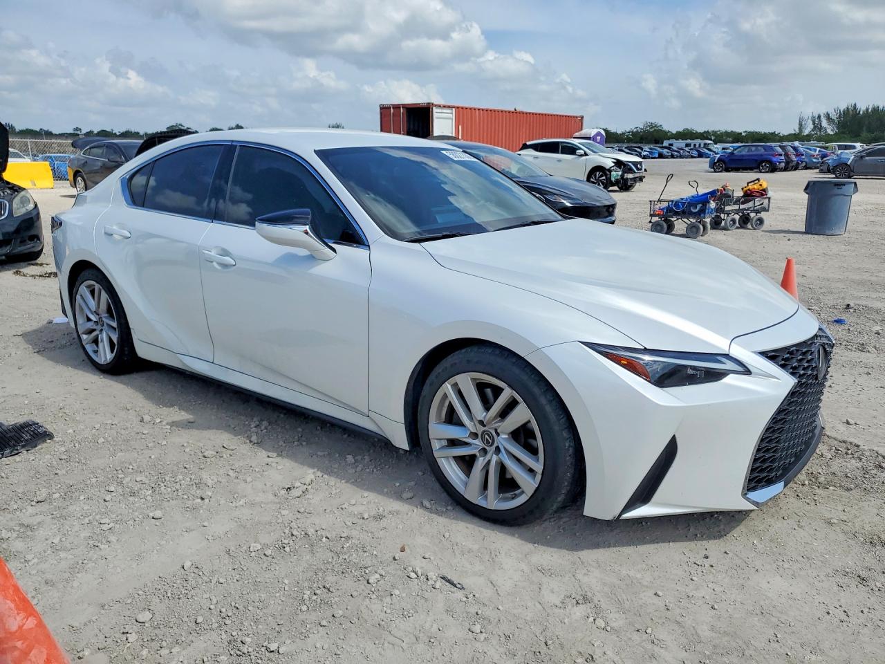 2022 LEXUS IS 300 — снимка 4