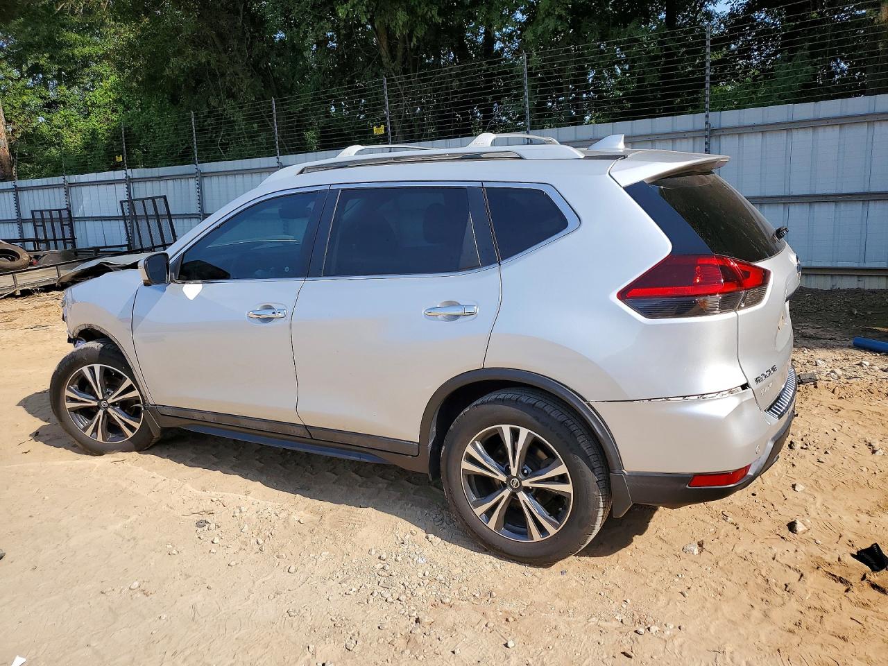 2020 NISSAN ROGUE SV — снимка 2
