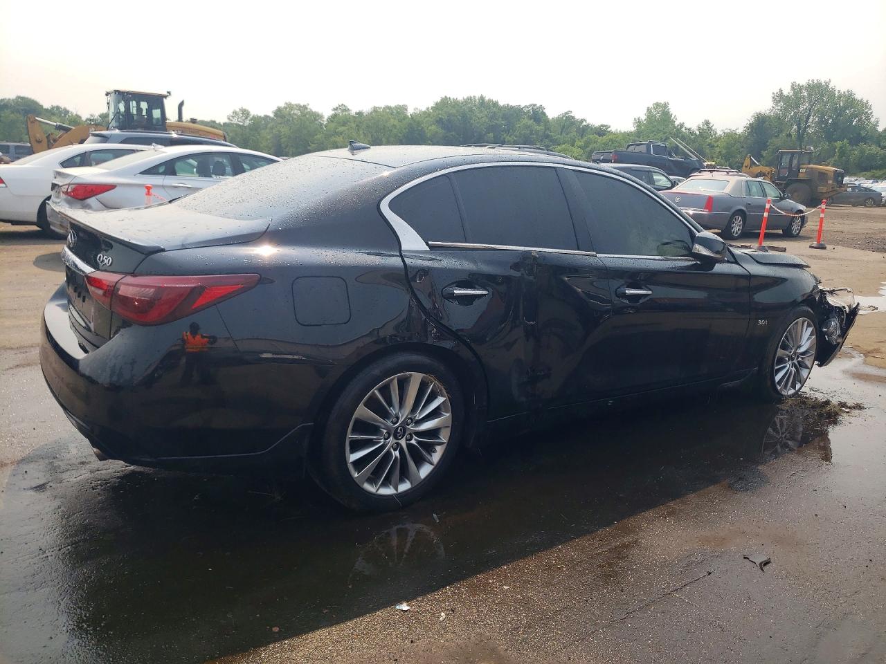 2018 INFINITI Q50 3.0T LUXE — снимка 3