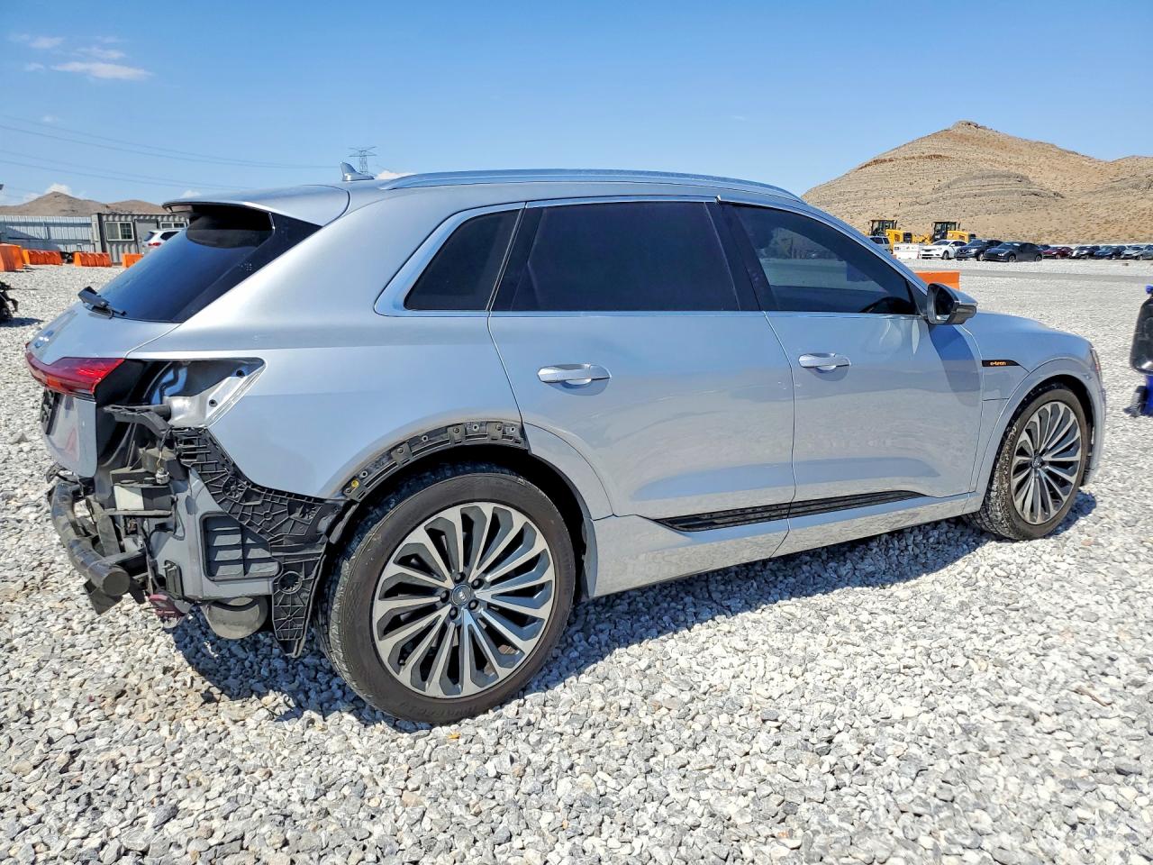 2019 AUDI E-TRON PRESTIGE — снимка 3