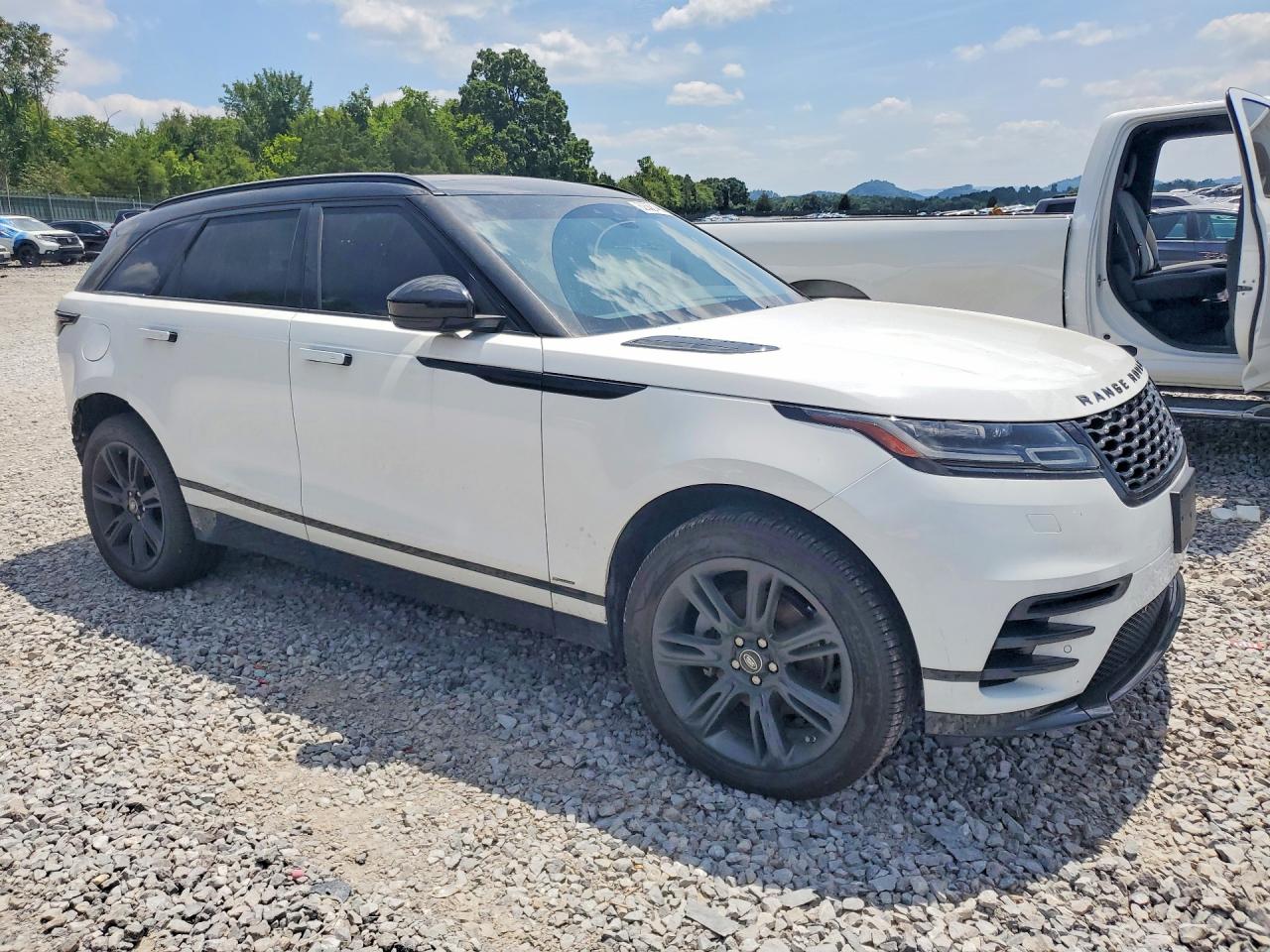 2020 LAND ROVER RANGE ROVER VELAR R-DYNAMIC S — снимка 4
