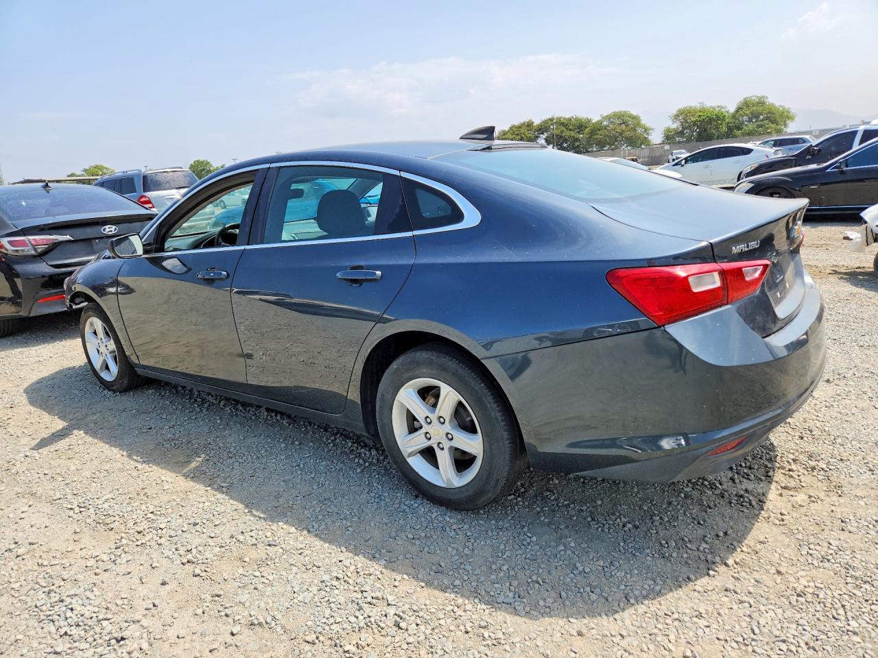 2020 CHEVROLET MALIBU LS — снимка 2