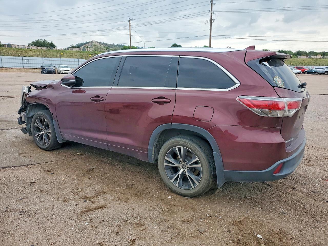 2016 TOYOTA HIGHLANDER XLE — снимка 2