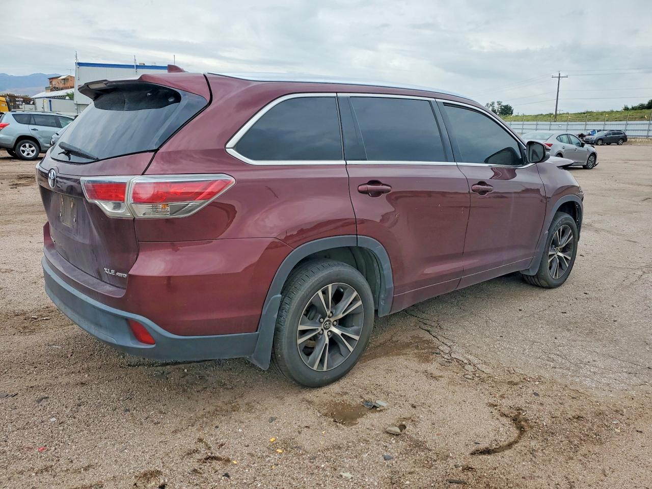 2016 TOYOTA HIGHLANDER XLE — снимка 3