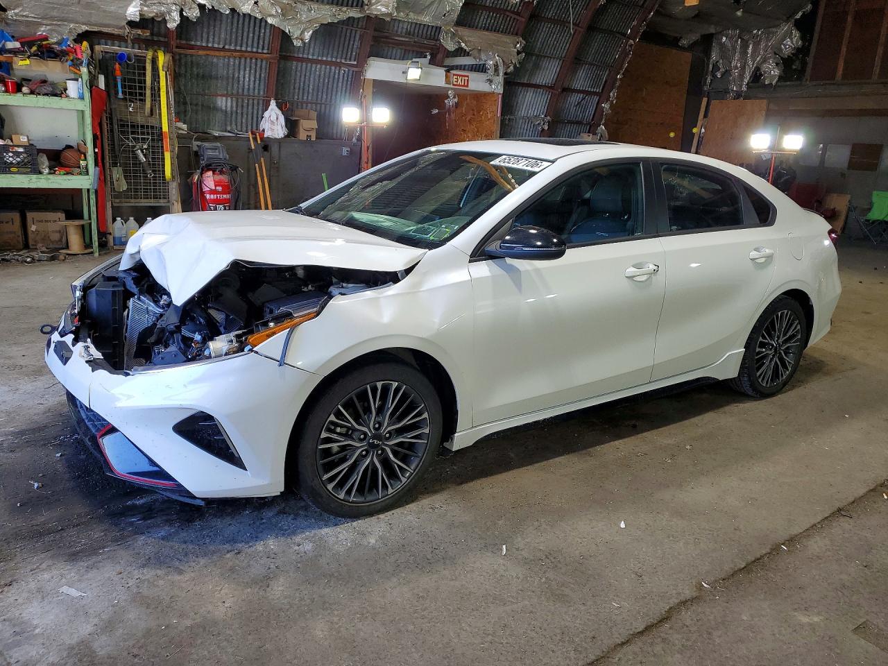 2023 KIA FORTE GT LINE