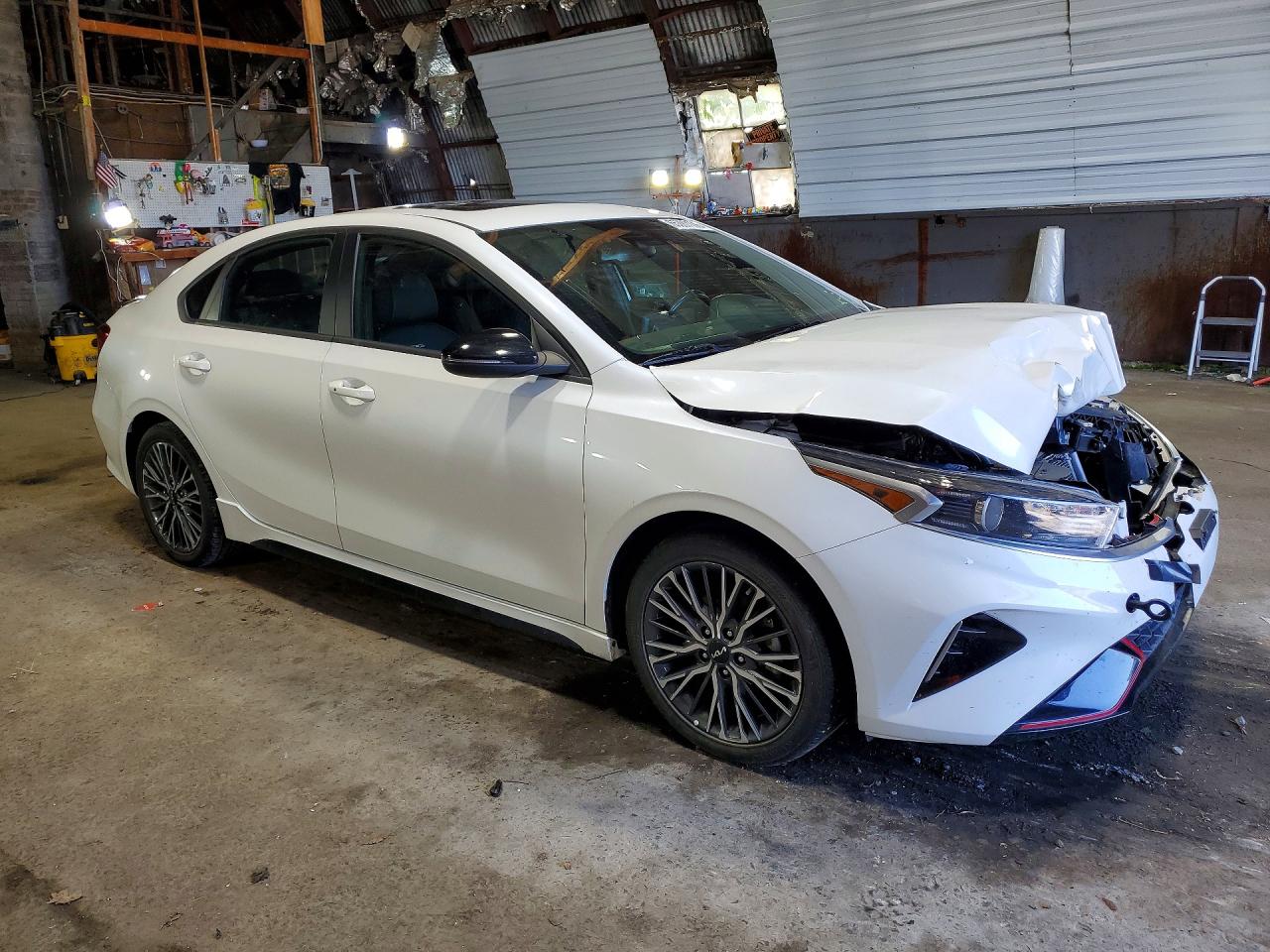 2023 KIA FORTE GT LINE — снимка 4