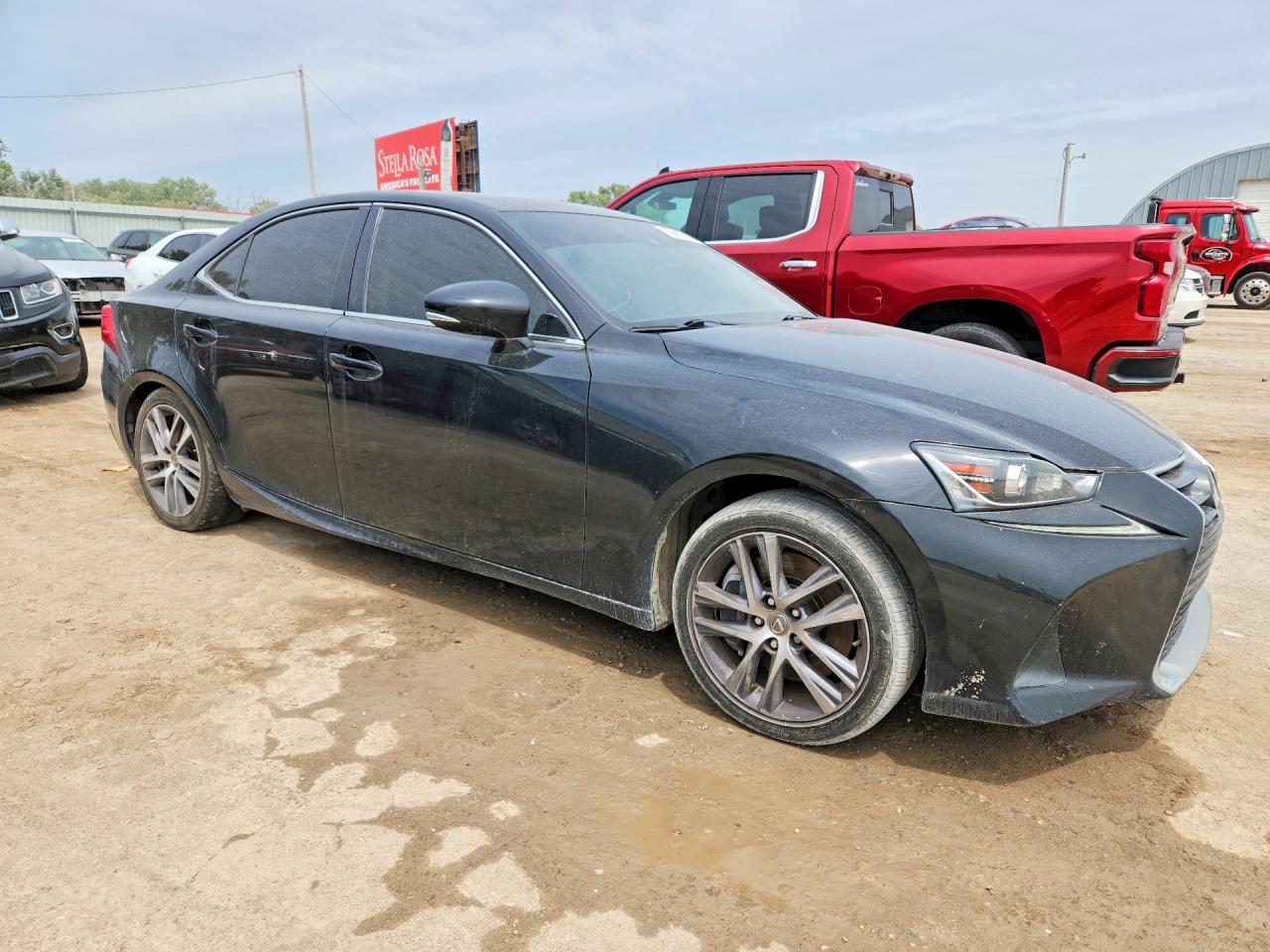 2018 LEXUS IS 300 — снимка 4