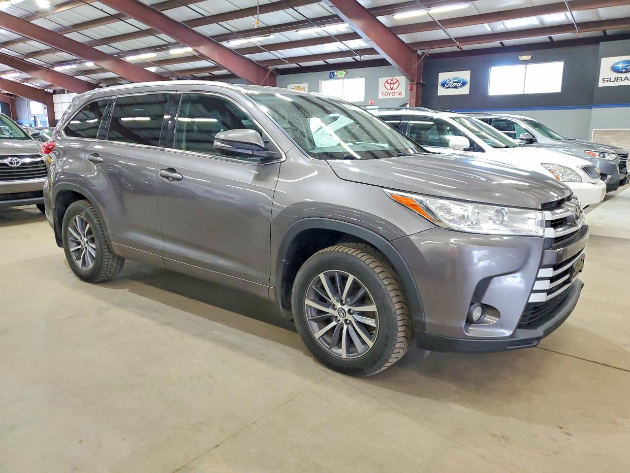 2017 TOYOTA HIGHLANDER XLE — снимка 4