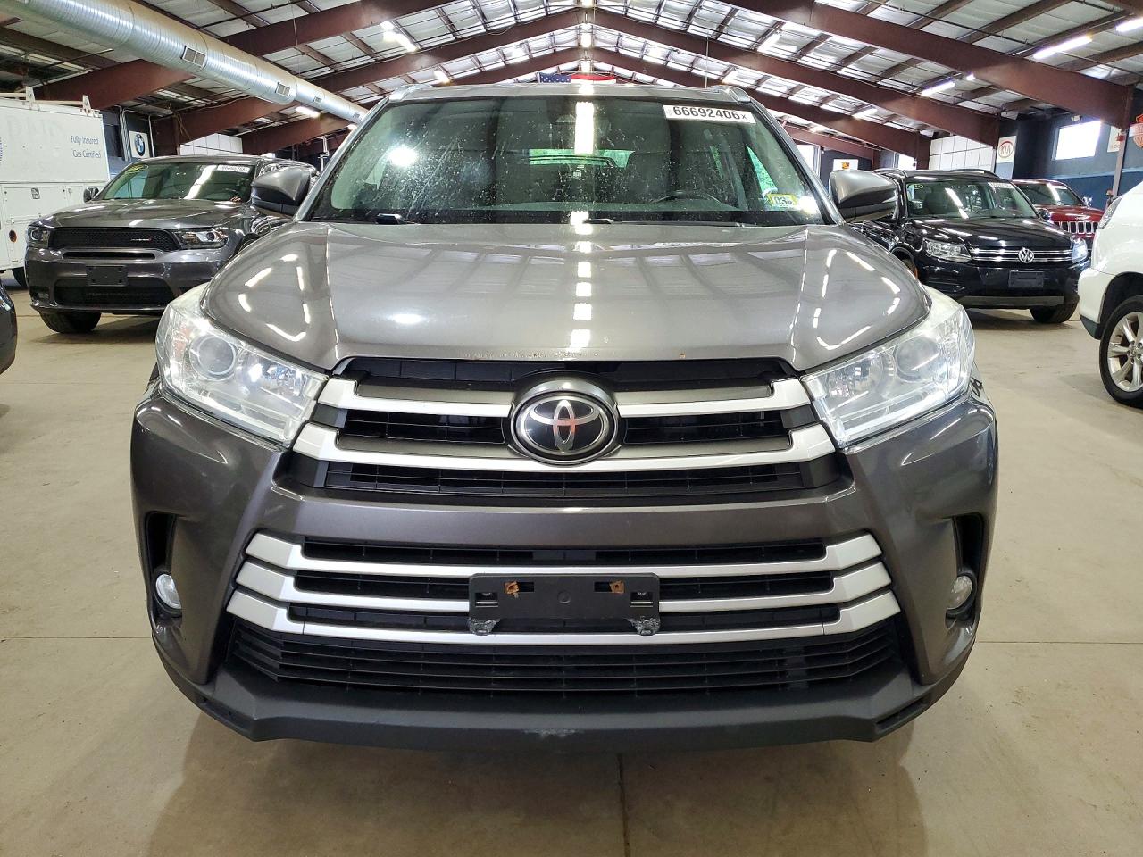 2017 TOYOTA HIGHLANDER XLE — снимка 5