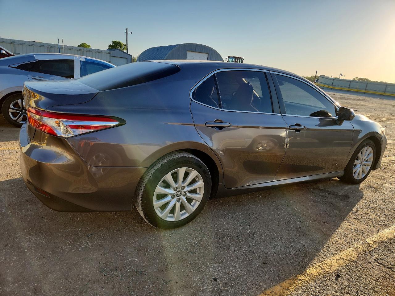 2018 TOYOTA CAMRY LE — снимка 3