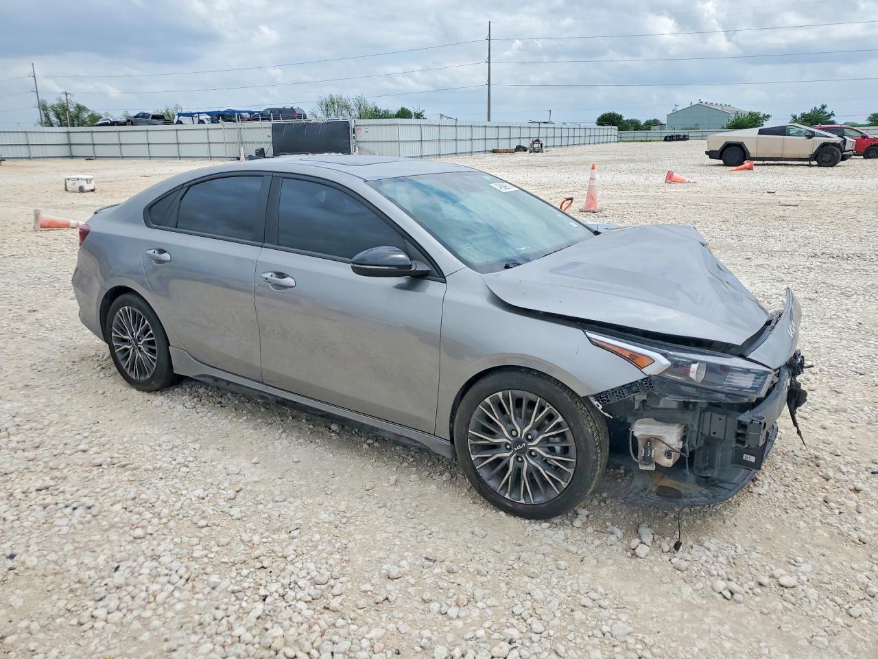 2023 KIA FORTE GT LINE — снимка 4