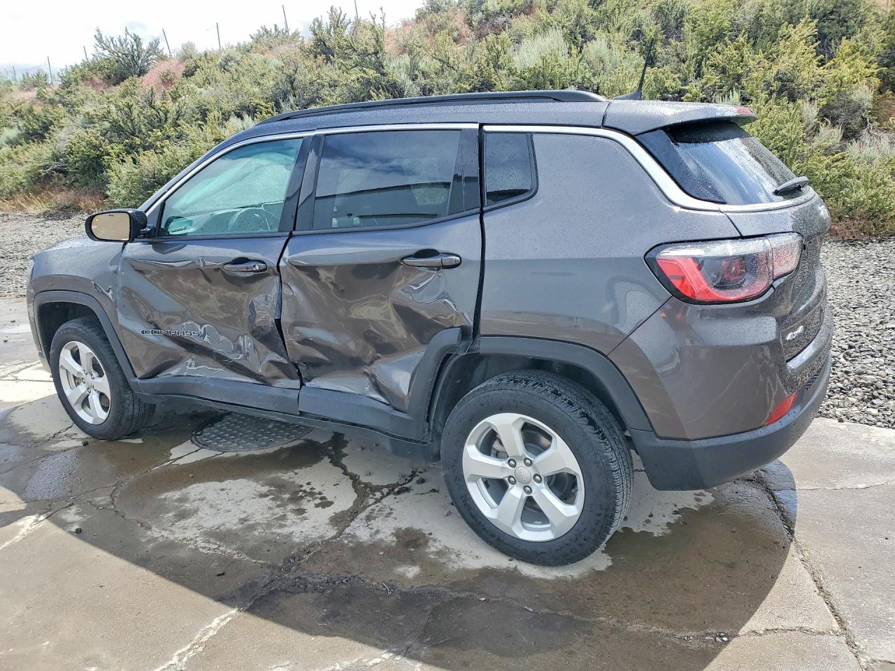 2022 JEEP COMPASS LATITUDE — снимка 2