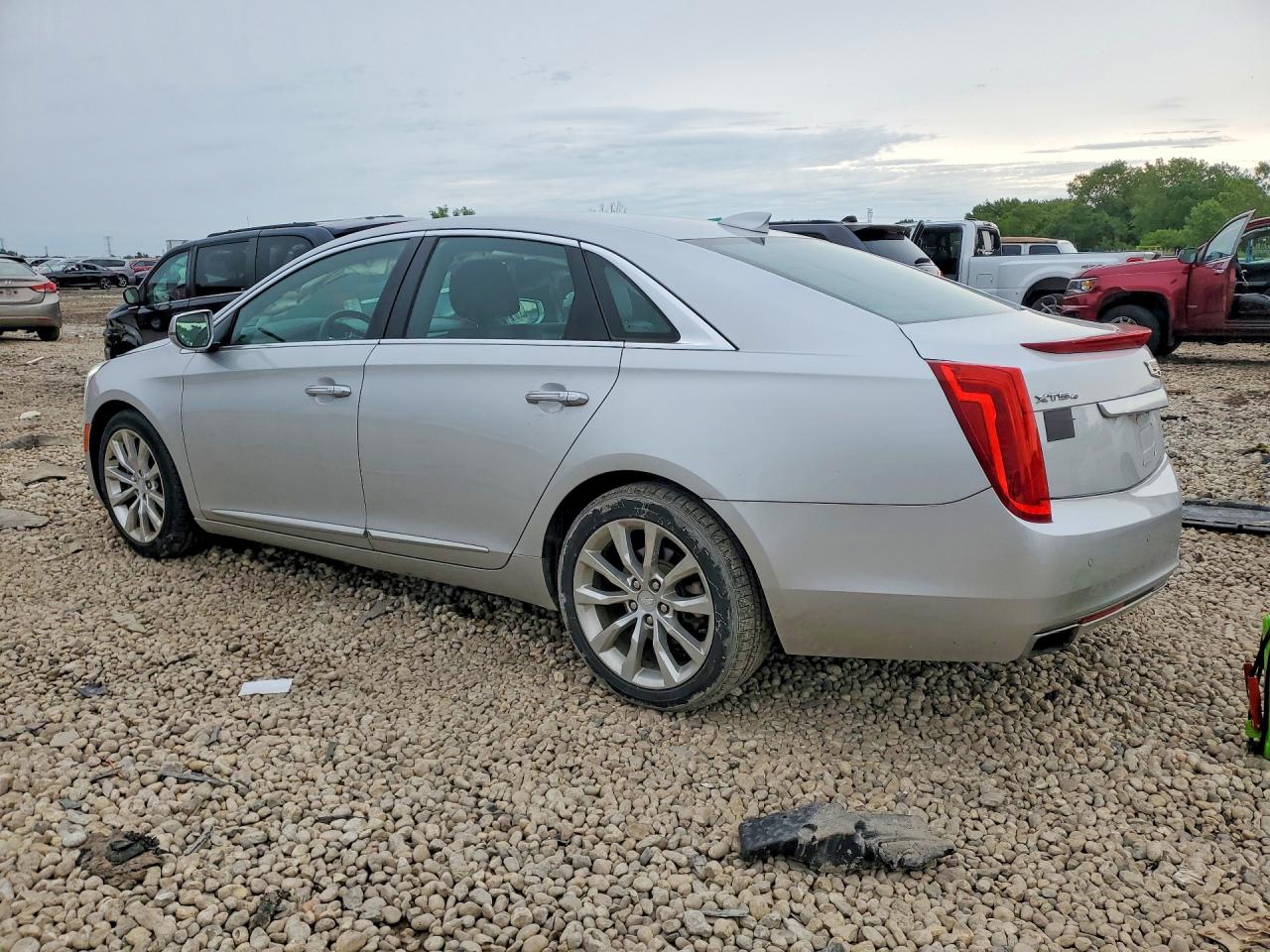 2016 CADILLAC XTS LUXURY COLLECTION — снимка 2