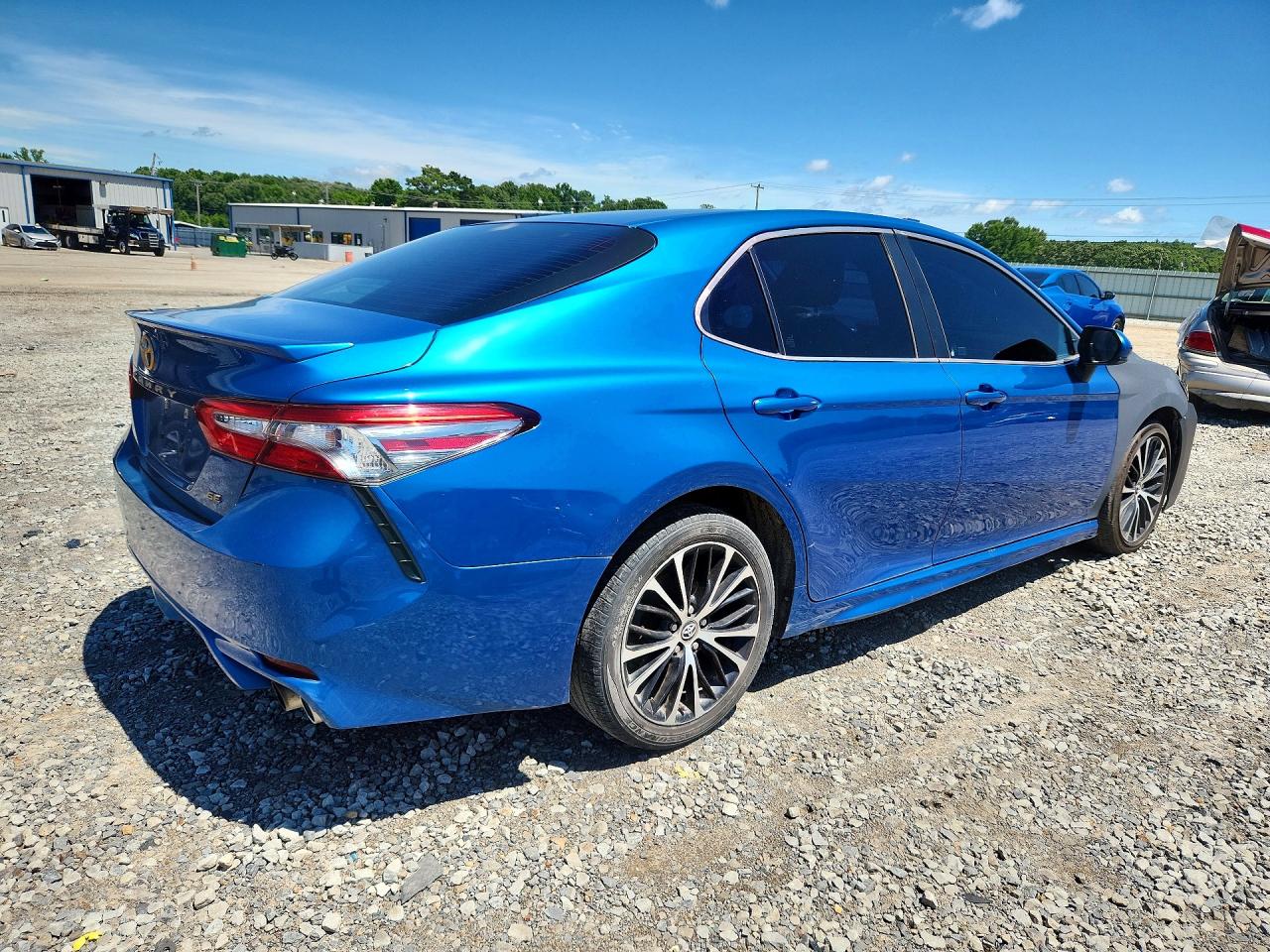 2018 TOYOTA CAMRY SE — снимка 3