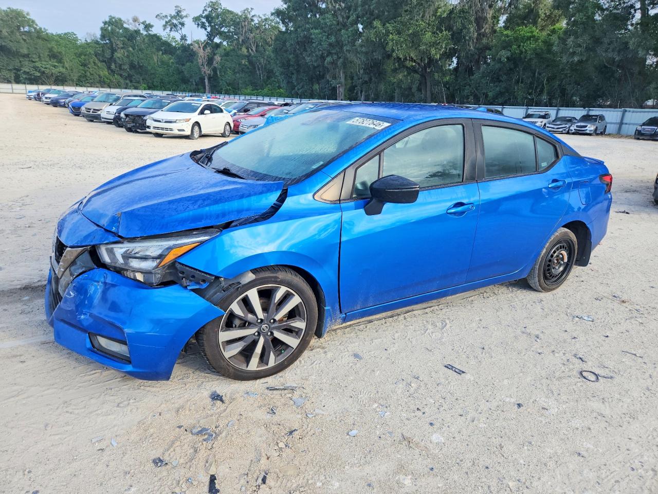 2020 NISSAN VERSA SR