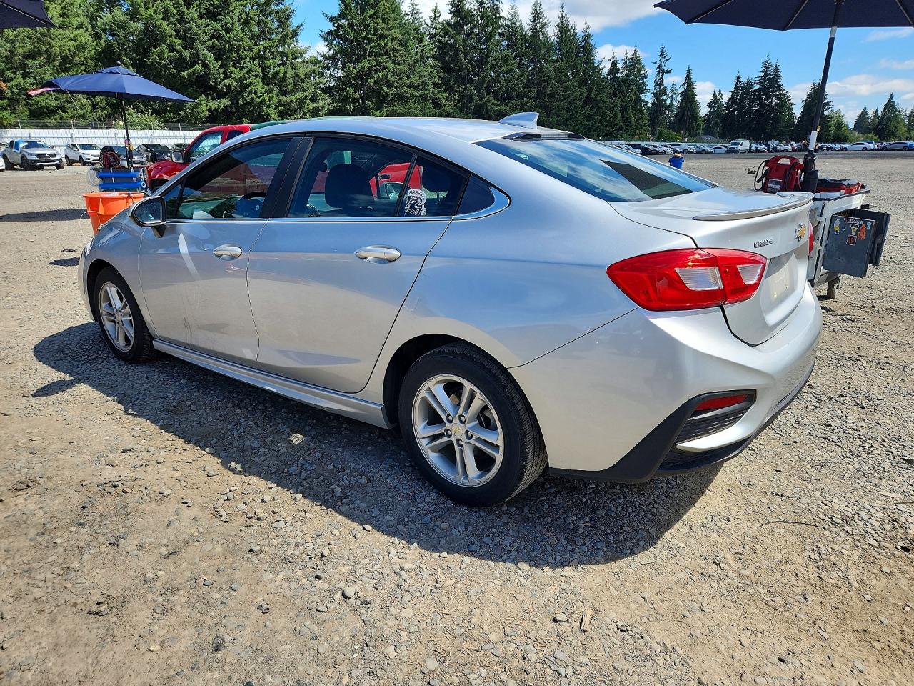 2017 CHEVROLET CRUZE LT — снимка 2