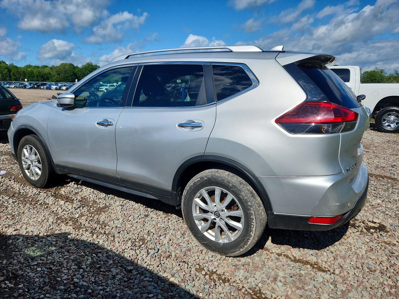 2019 NISSAN ROGUE SV — снимка 2