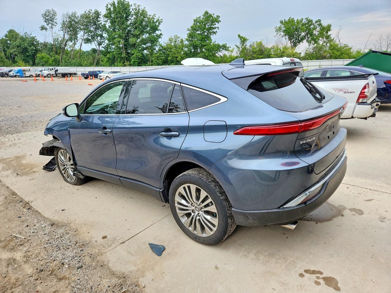 2023 TOYOTA VENZA LIMITED — снимка 2