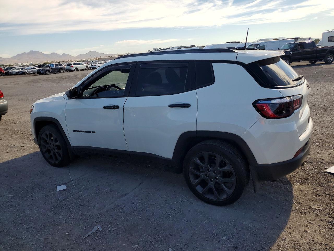 2021 JEEP COMPASS 80TH EDITION — снимка 2