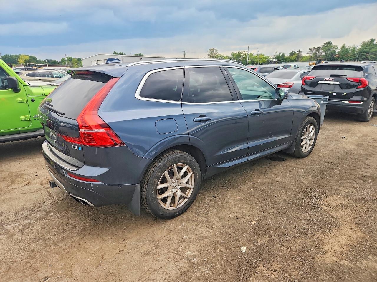 2018 VOLVO XC60 T5 MOMENTUM — снимка 3