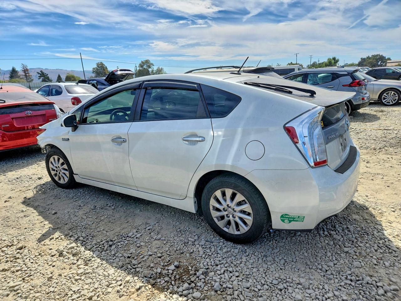 2015 TOYOTA PRIUS PLUG-IN HYBRID BASE — снимка 2