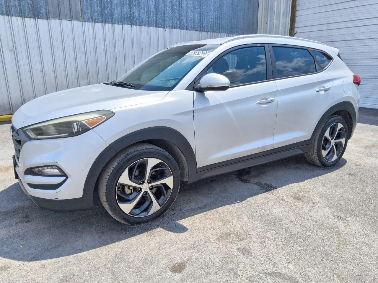 2016 HYUNDAI TUCSON SPORT