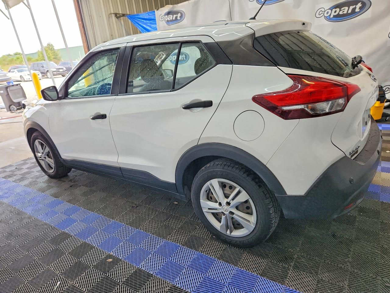 2020 NISSAN KICKS S — снимка 2
