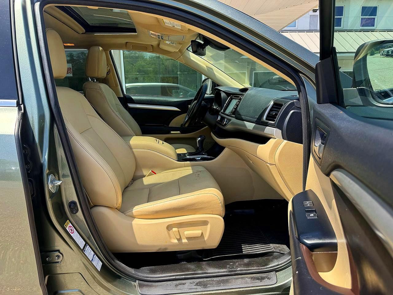 2017 TOYOTA HIGHLANDER XLE — снимка 5