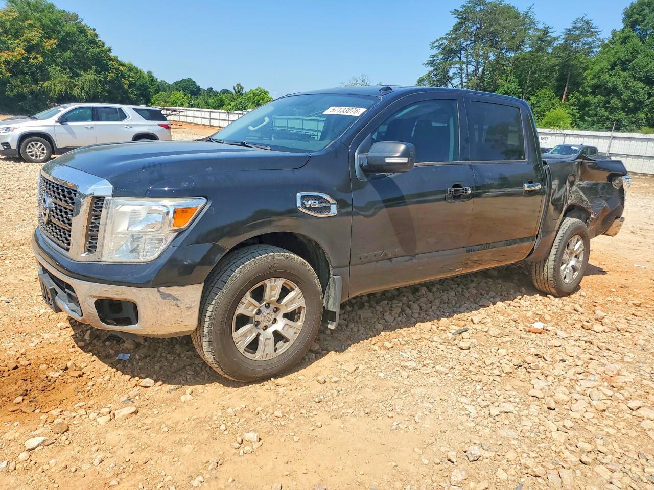 2017 NISSAN TITAN