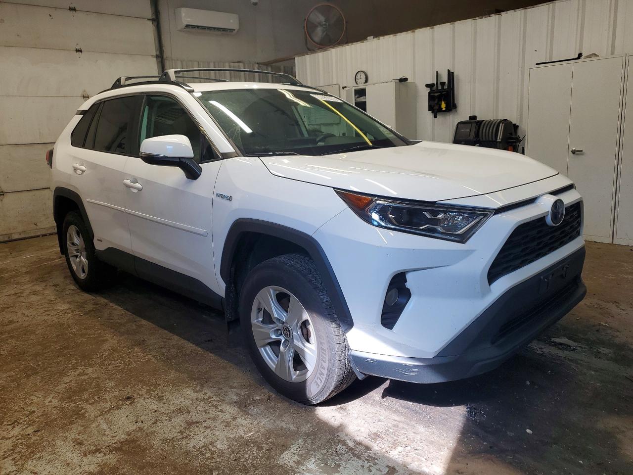 2021 TOYOTA RAV4 XLE — снимка 4
