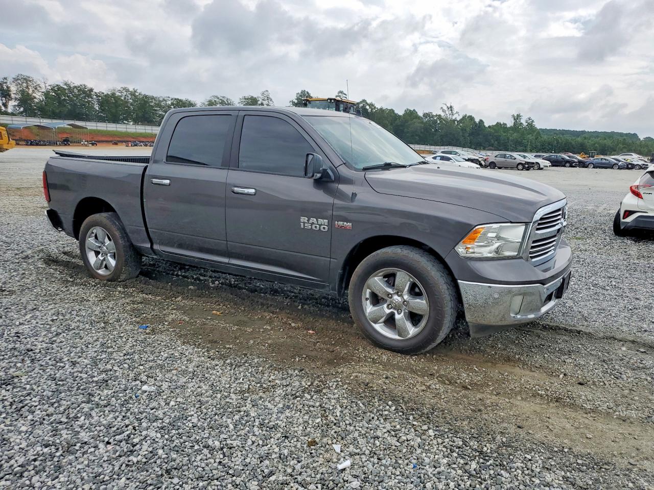 2017 RAM 1500 SLT — снимка 4