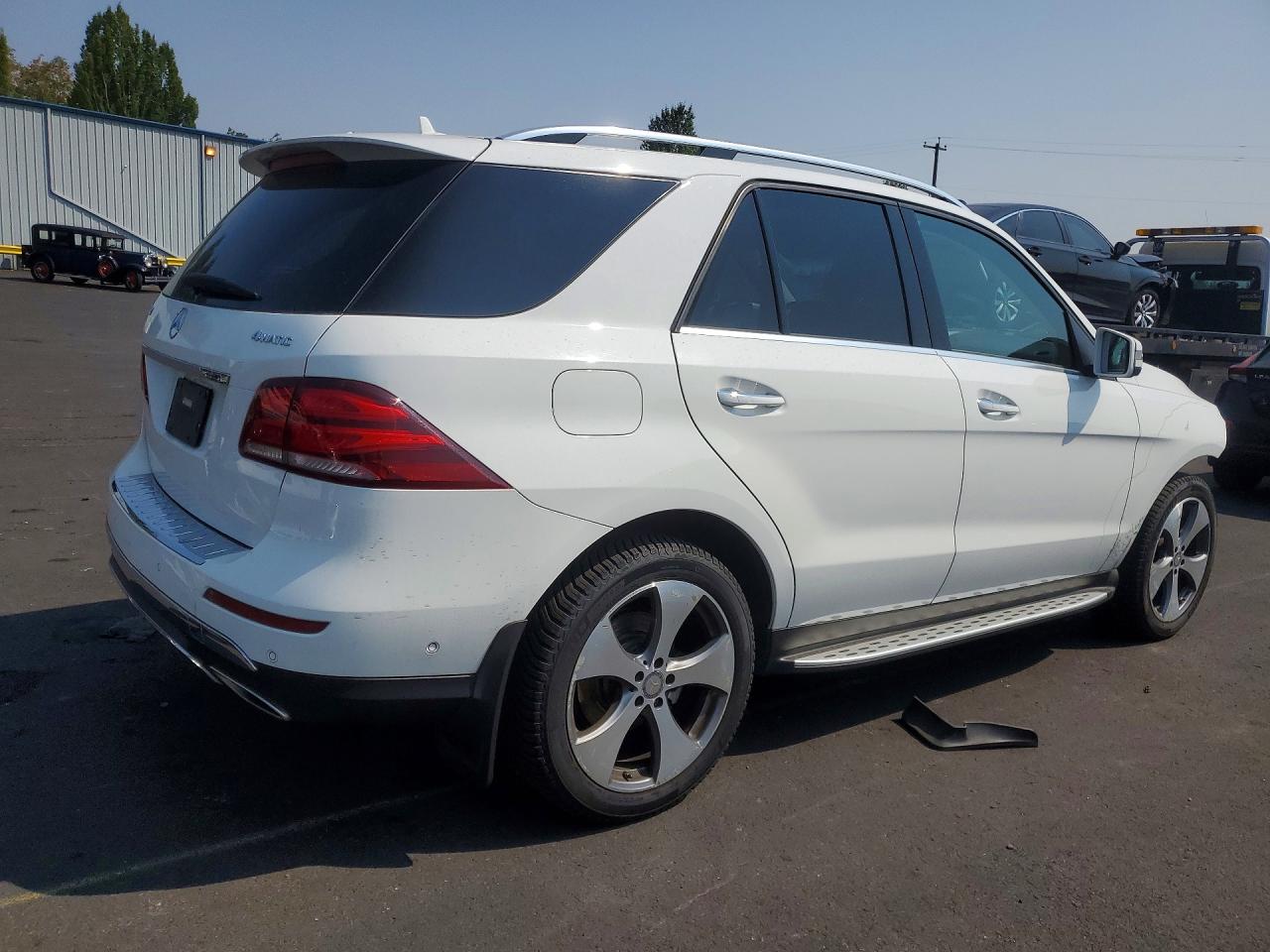 2016 MERCEDES-BENZ GLE 350 4MATIC — снимка 3