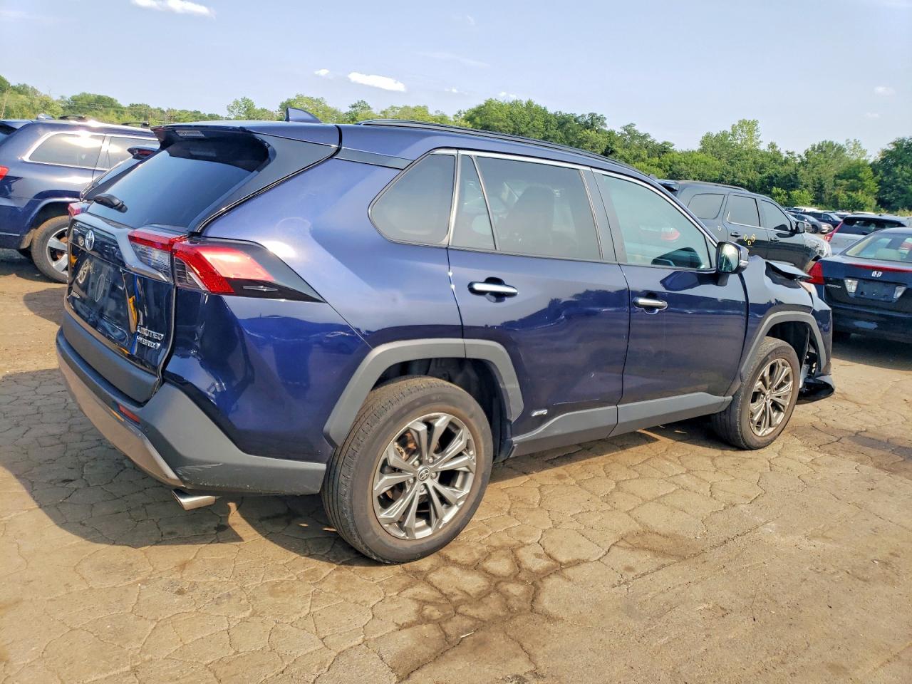 2022 TOYOTA RAV4 LIMITED — снимка 3