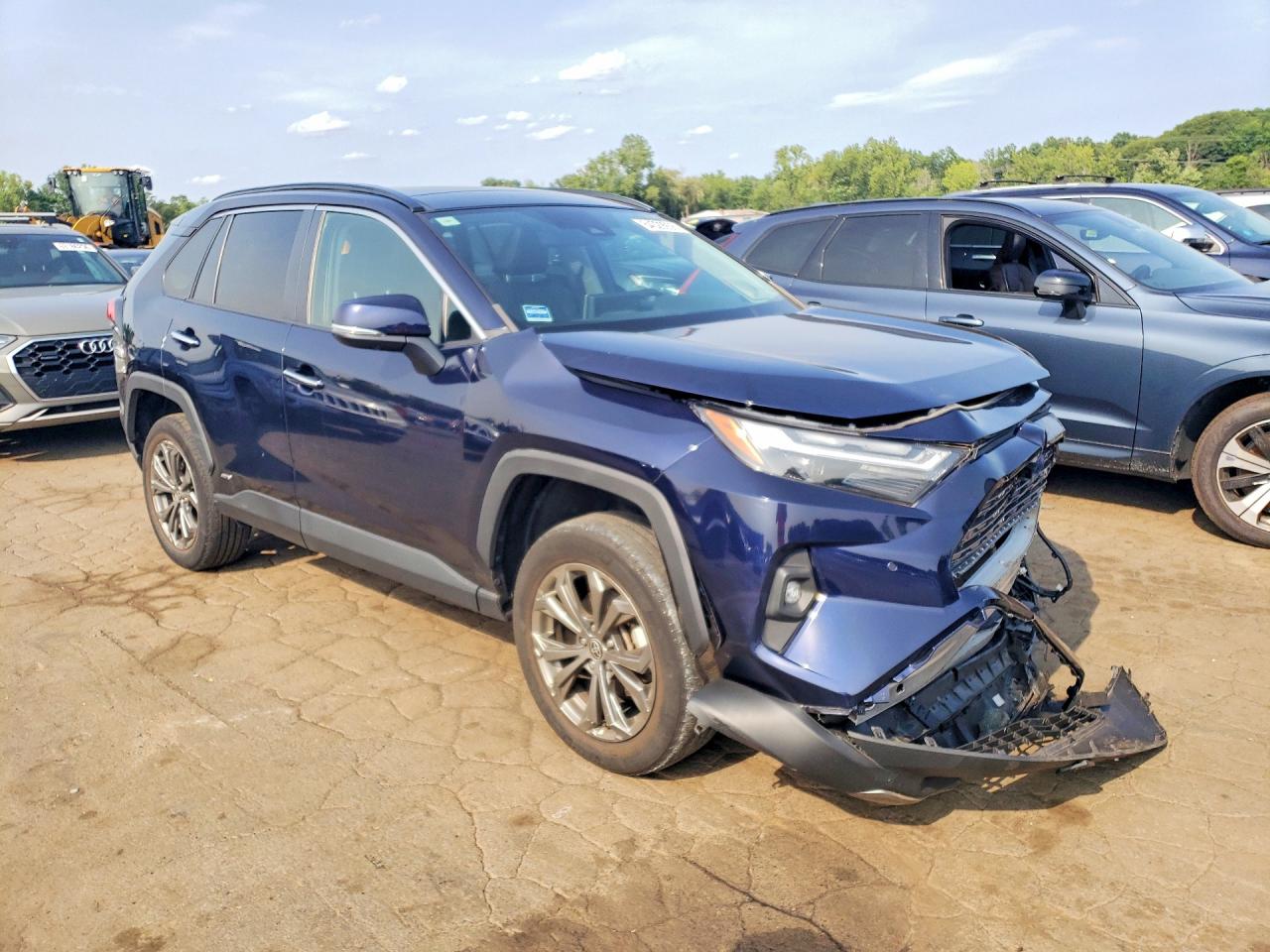 2022 TOYOTA RAV4 LIMITED — снимка 4